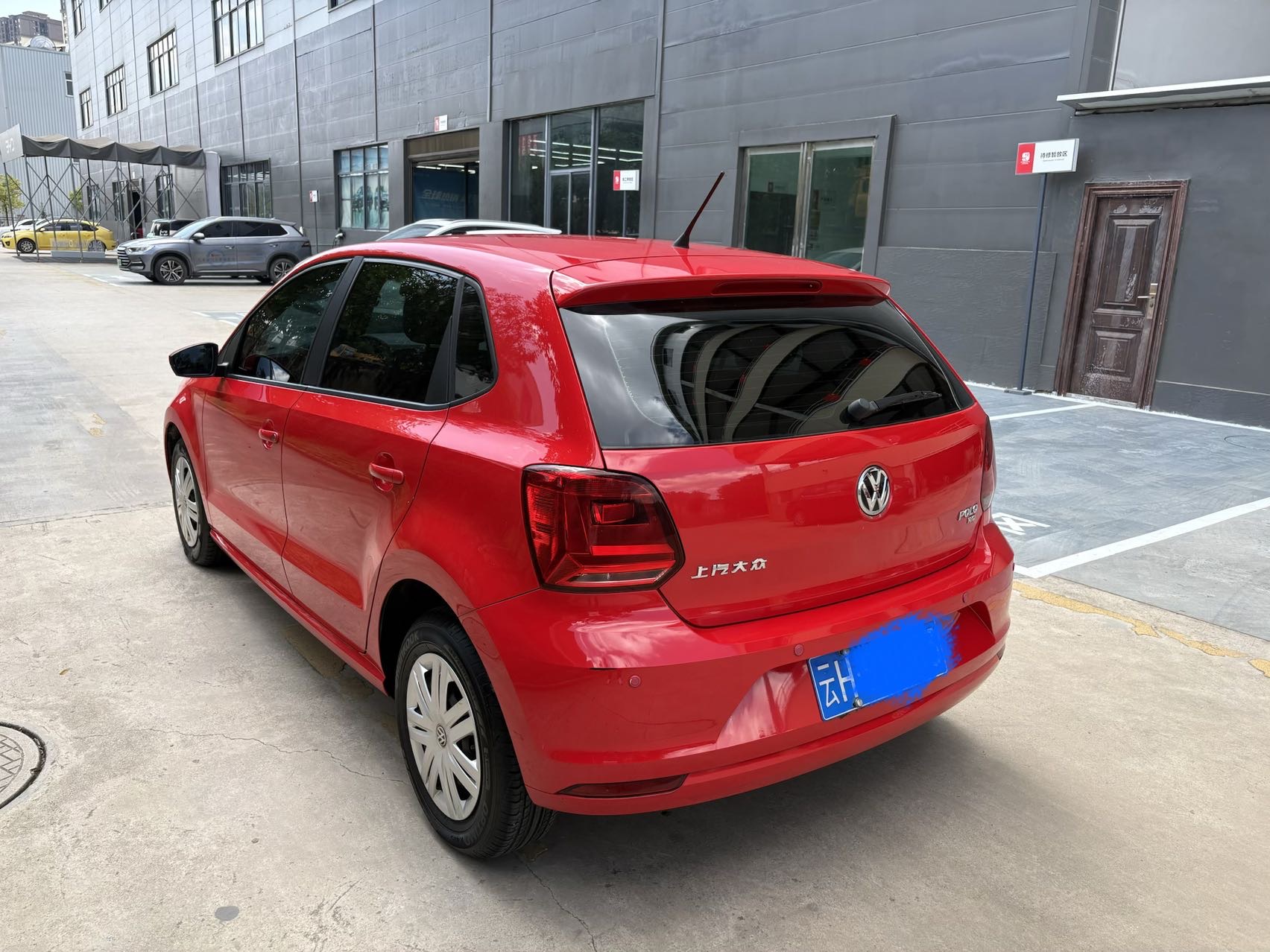 Volkswagen Polo 2018 car image #4