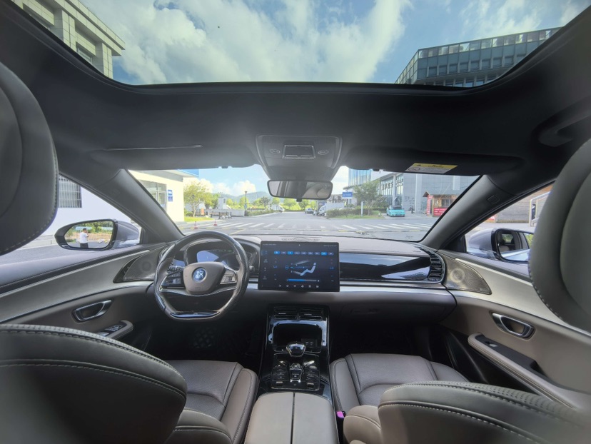 BYD Han 2022 car image #9
