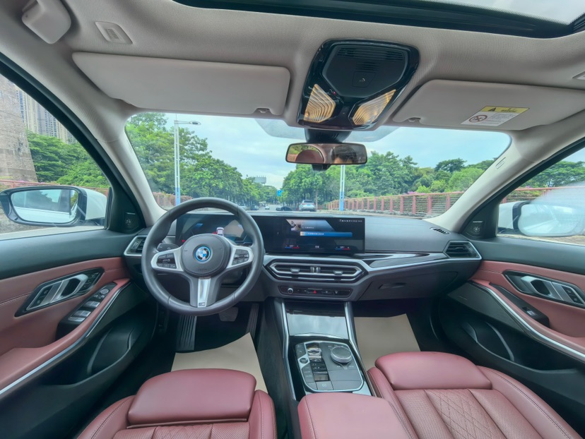 BMW i3 2023 car image #6