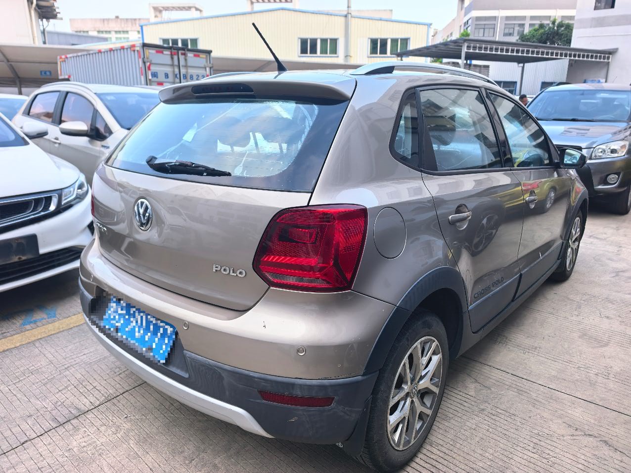 Volkswagen Polo 2018 car image #5