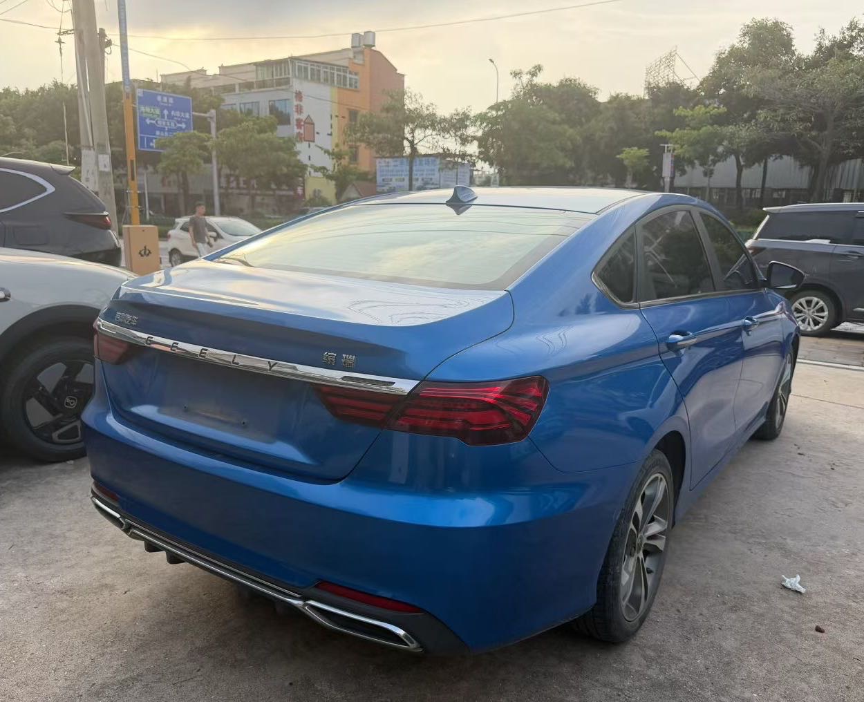 GEELY Binray 2019 car image #2