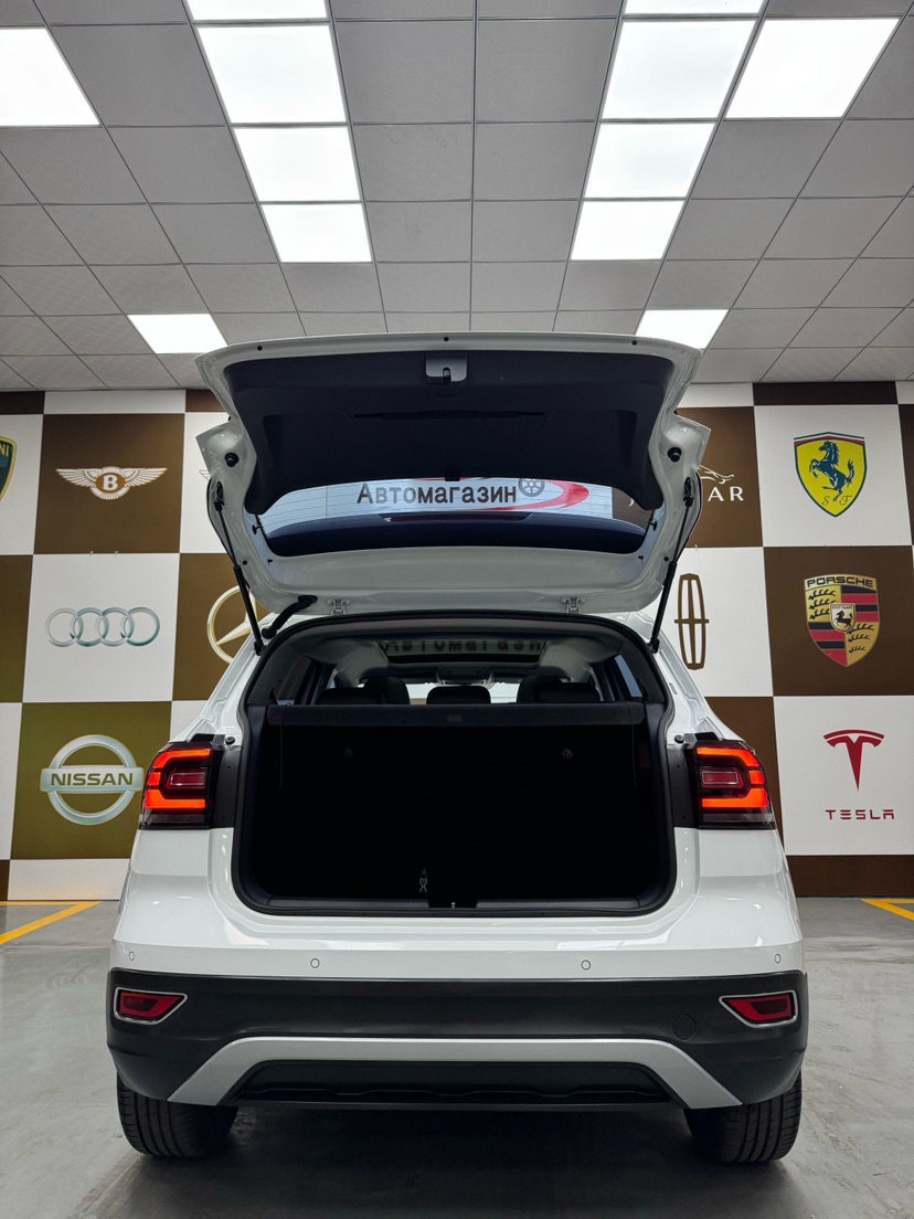 Volkswagen Tacqua 2023 car image #17