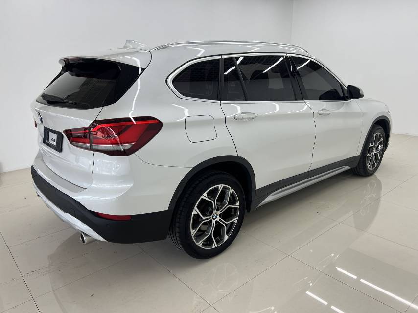 BMW X1 2022 #4 BMW X1 2022 car image #4