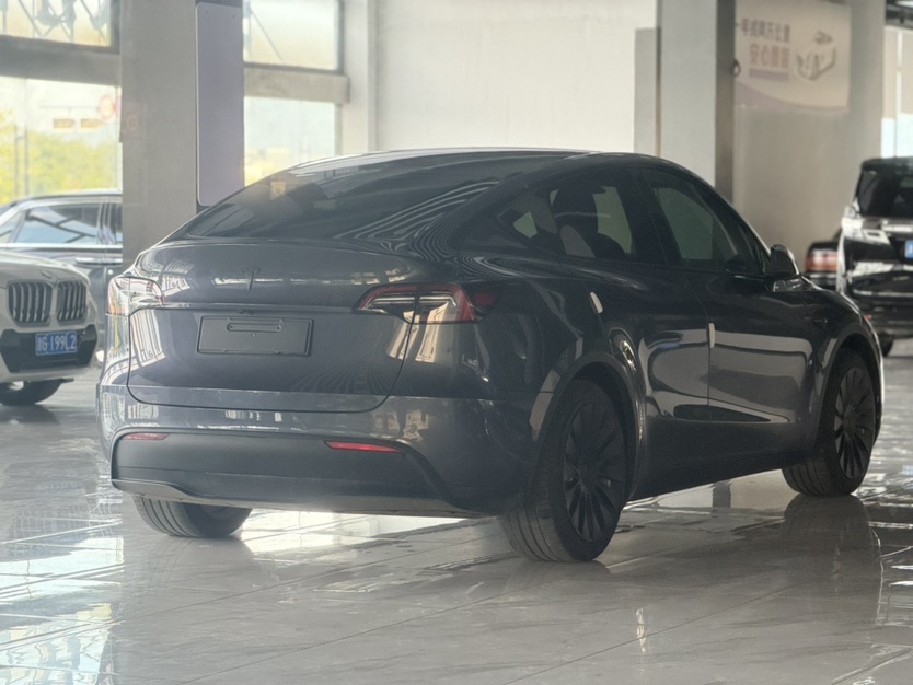 Tesla Model Y 2023 #7 Tesla Model Y 2023 immagine di auto #7