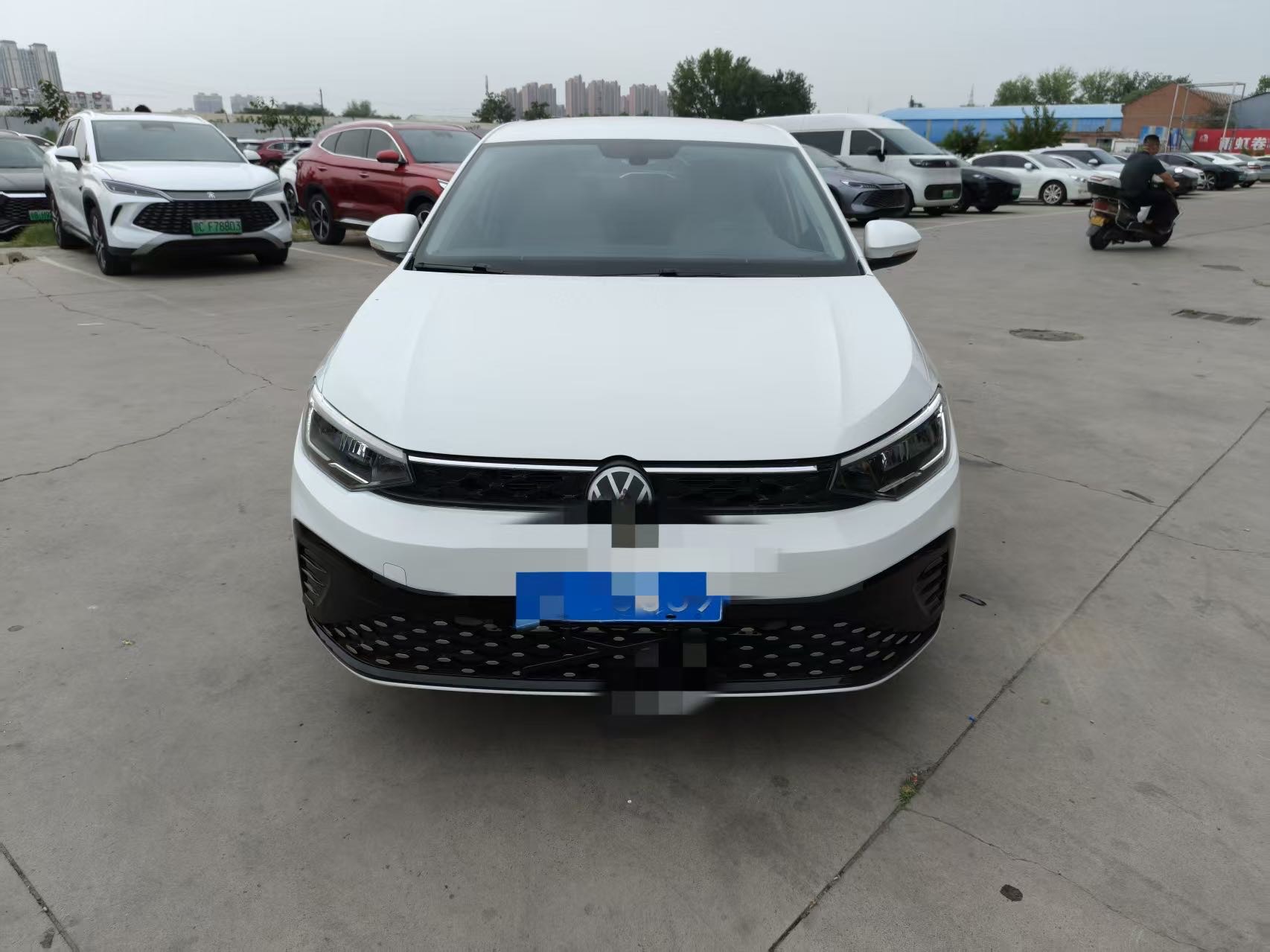 Volkswagen Lavida 2025 car image 