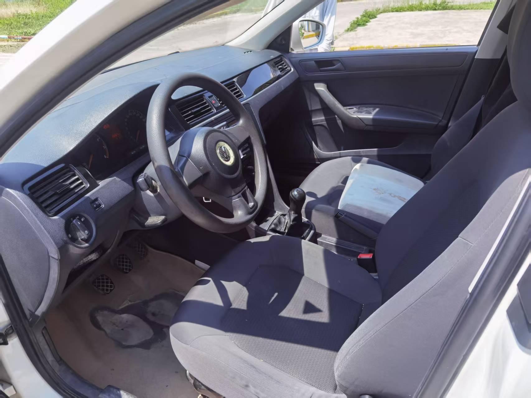 Volkswagen Santana 2018 car image #6