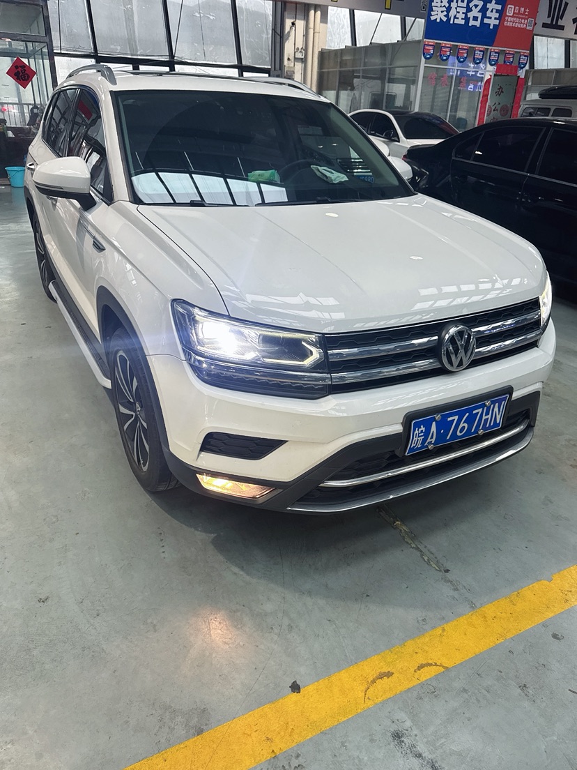 Volkswagen Tharu 2019 Volkswagen Tharu 2019 car image