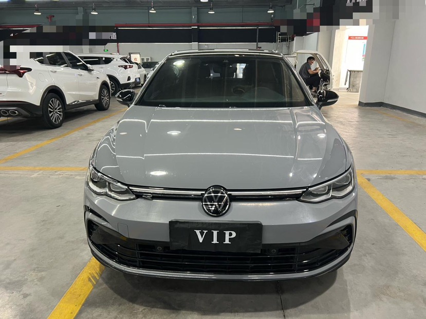 Volkswagen Golf 2022 car image #2