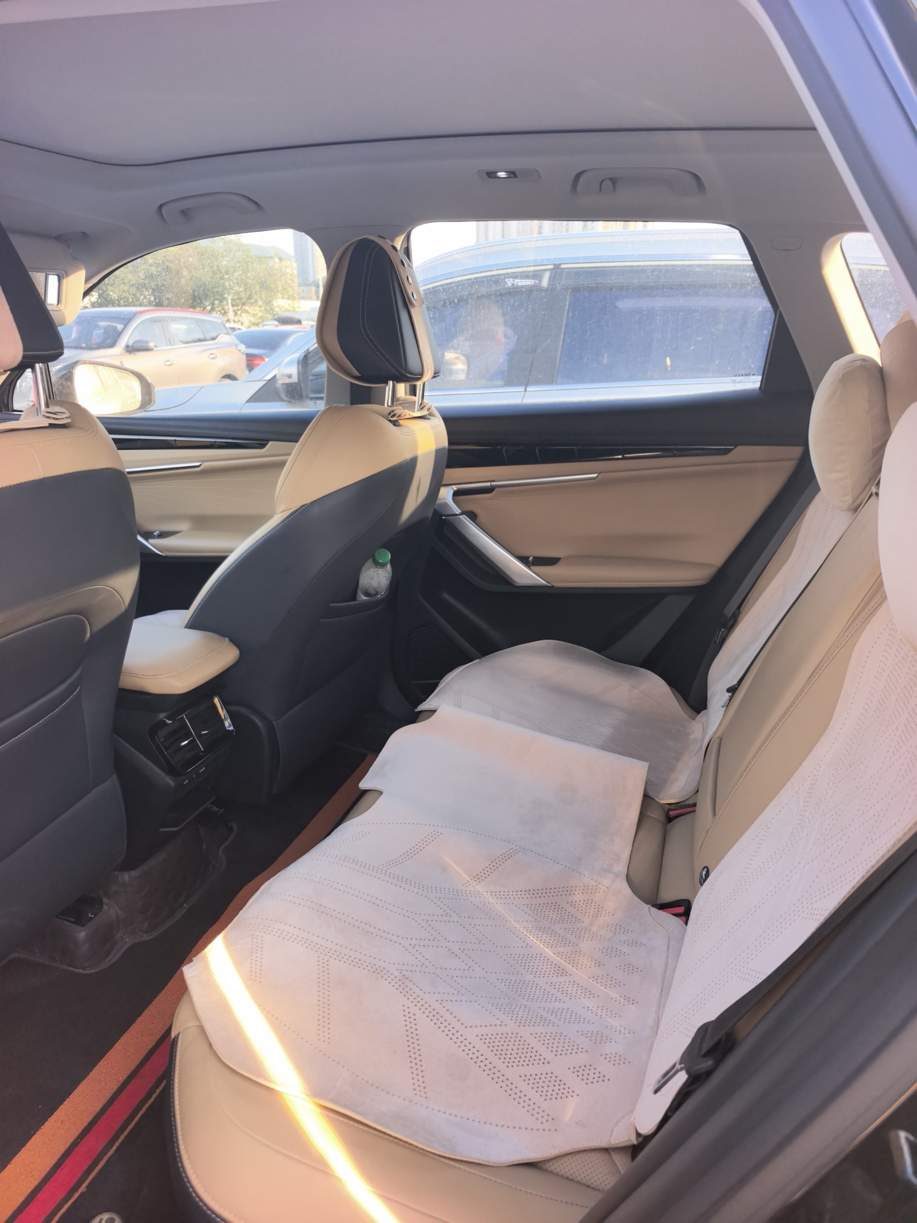 GEELY Boyue L 2024 car image #7