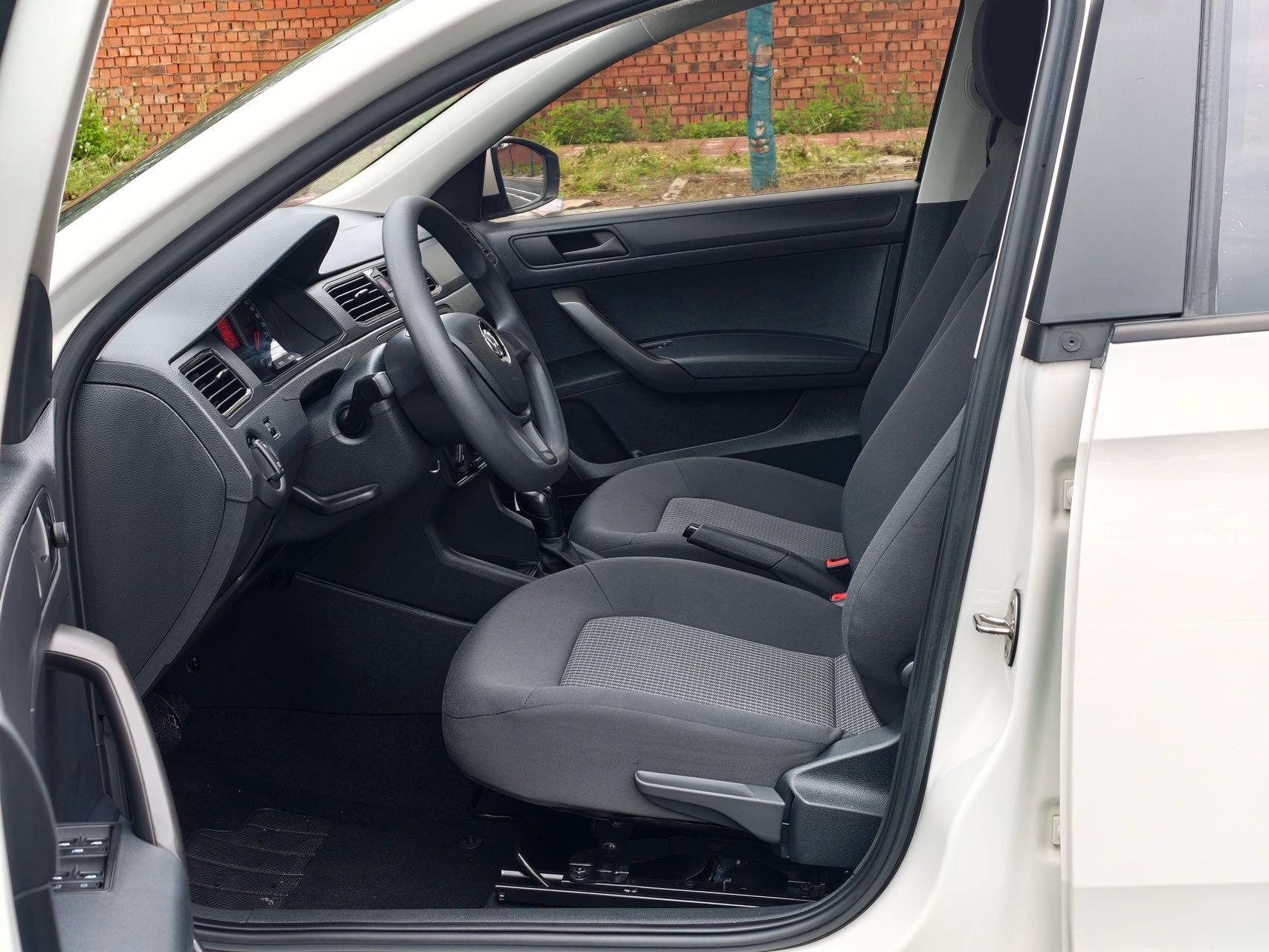 Volkswagen Santana 2019 car image #6