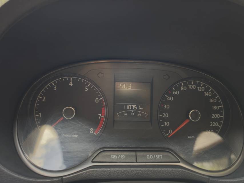 Volkswagen Polo 2014 car image #9