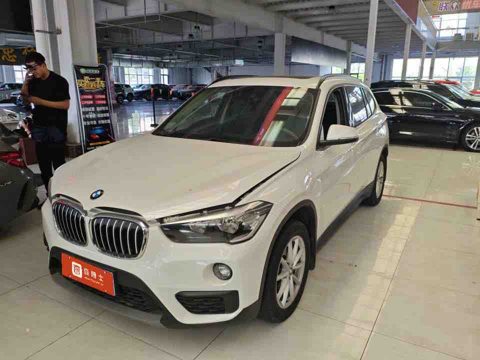 BMW X1 2019 BMW X1 2019 car image