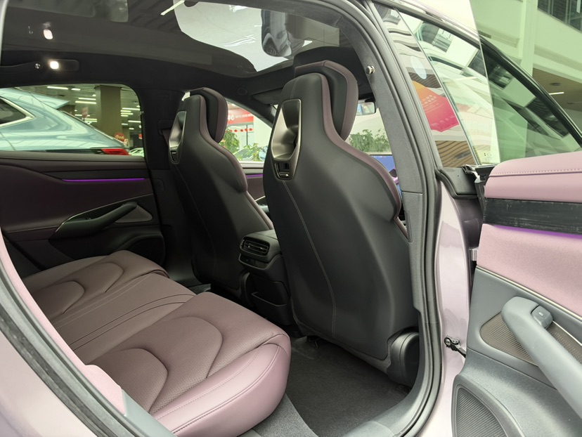 MI SU7 2025 car image #22