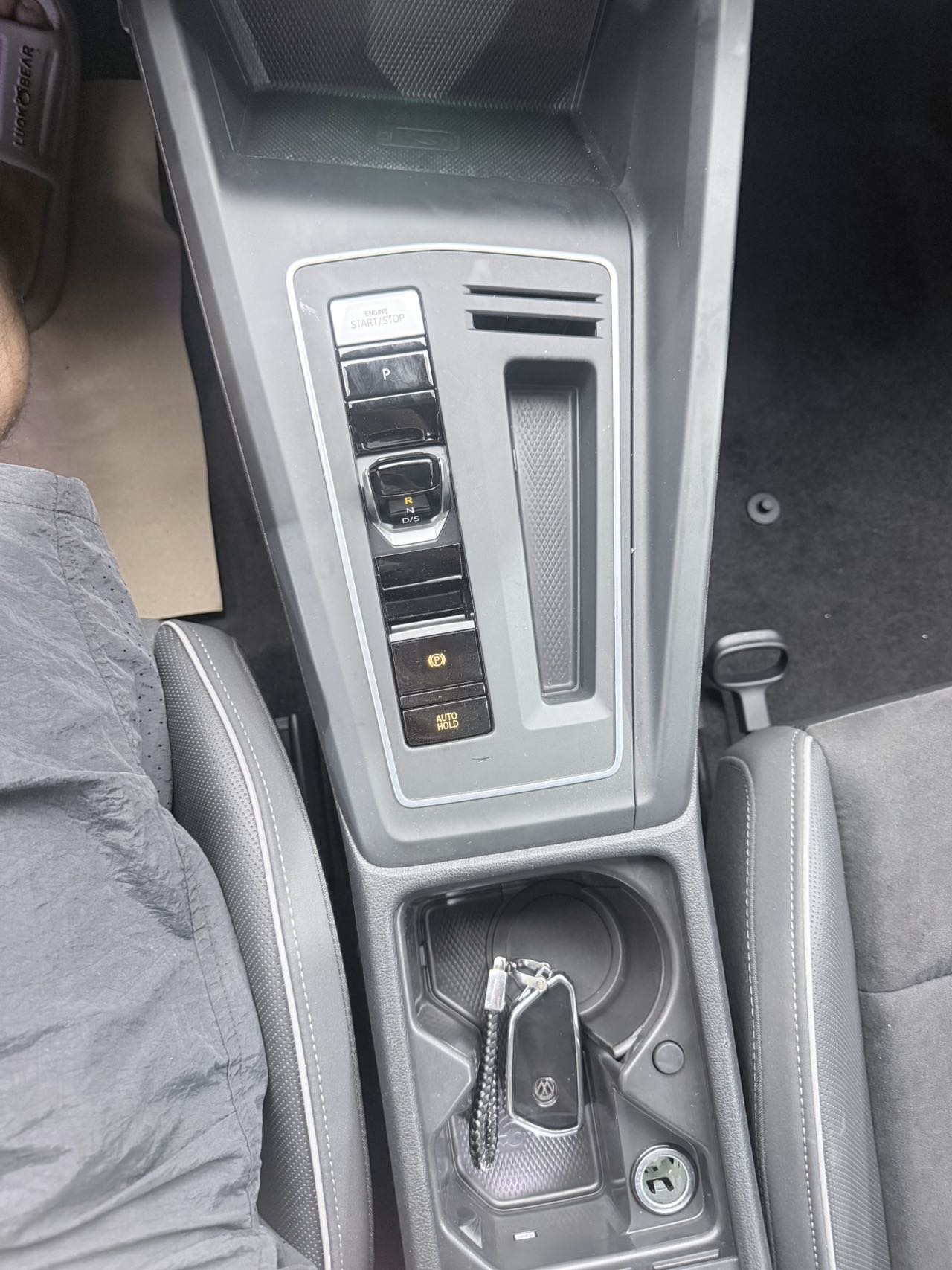 Volkswagen Golf 2022 car image #13