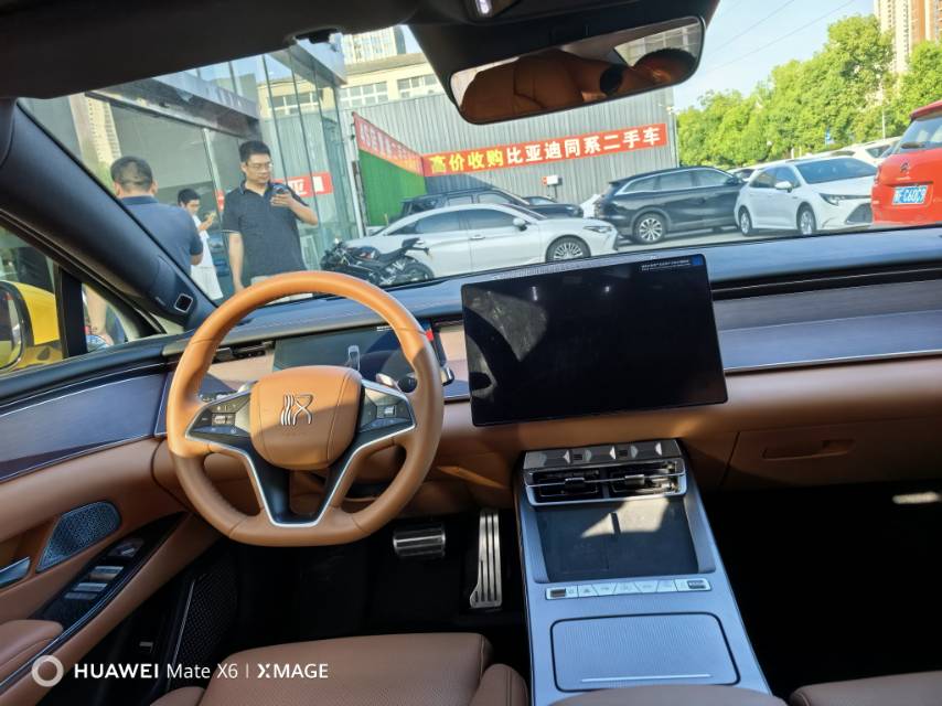 BYD HanL 2025 immagine di auto #5