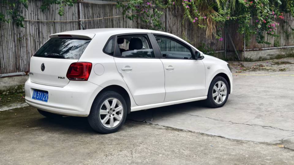 Volkswagen Polo 2014 #2 Volkswagen Polo 2014 car image #2