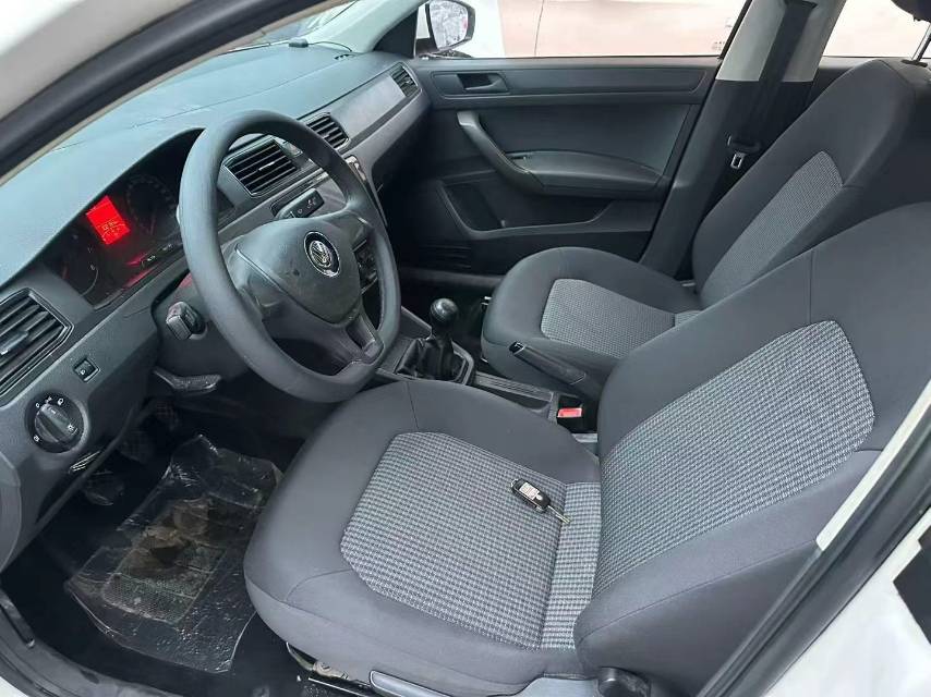 Volkswagen Santana 2017 car image #7