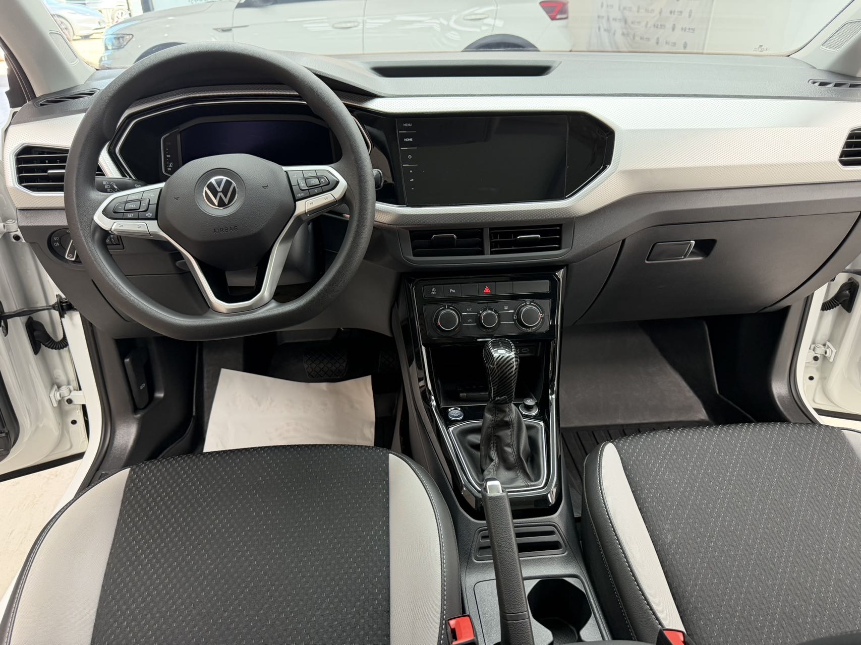 Volkswagen Tacqua 2022 car image #15