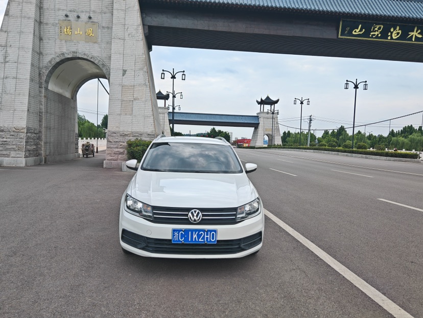 Volkswagen Santana 2018 car image #4