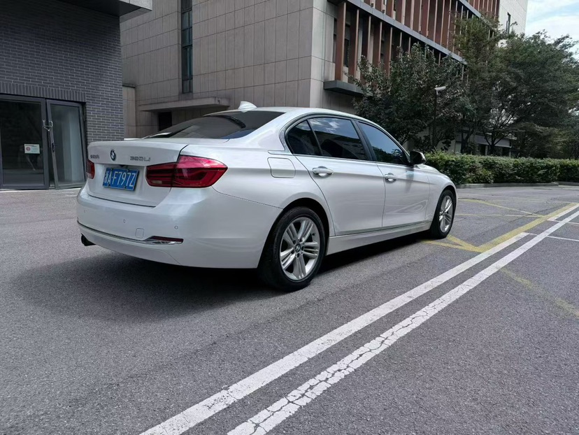 BMW 3 Series 2017 #7 BMW 3 Series 2017 car image #7
