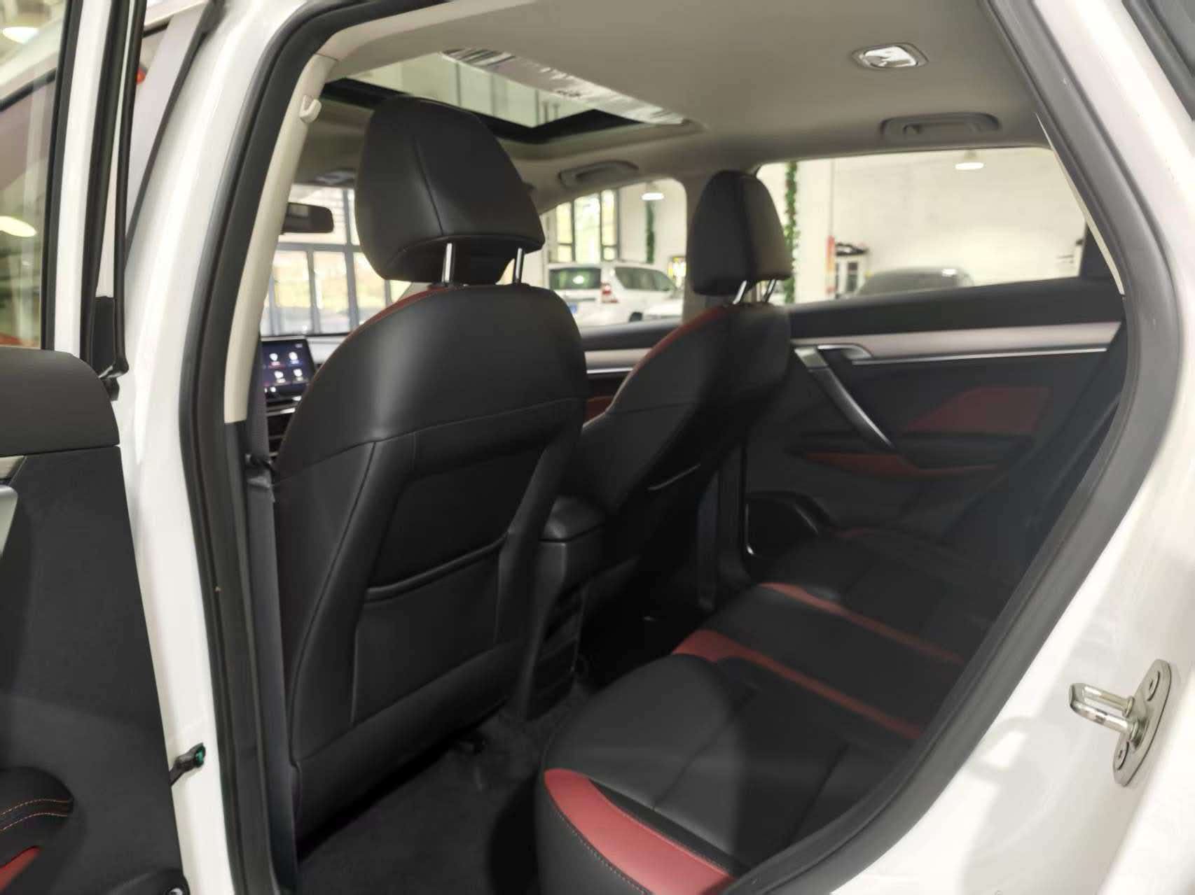 GEELY Coolray 2022 car image #6