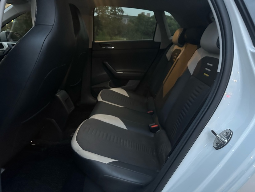 Volkswagen Polo 2021 car image #6