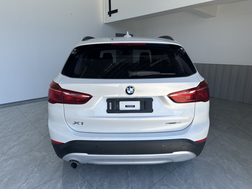 BMW X1 2018 #5 BMW X1 2018 car image #5