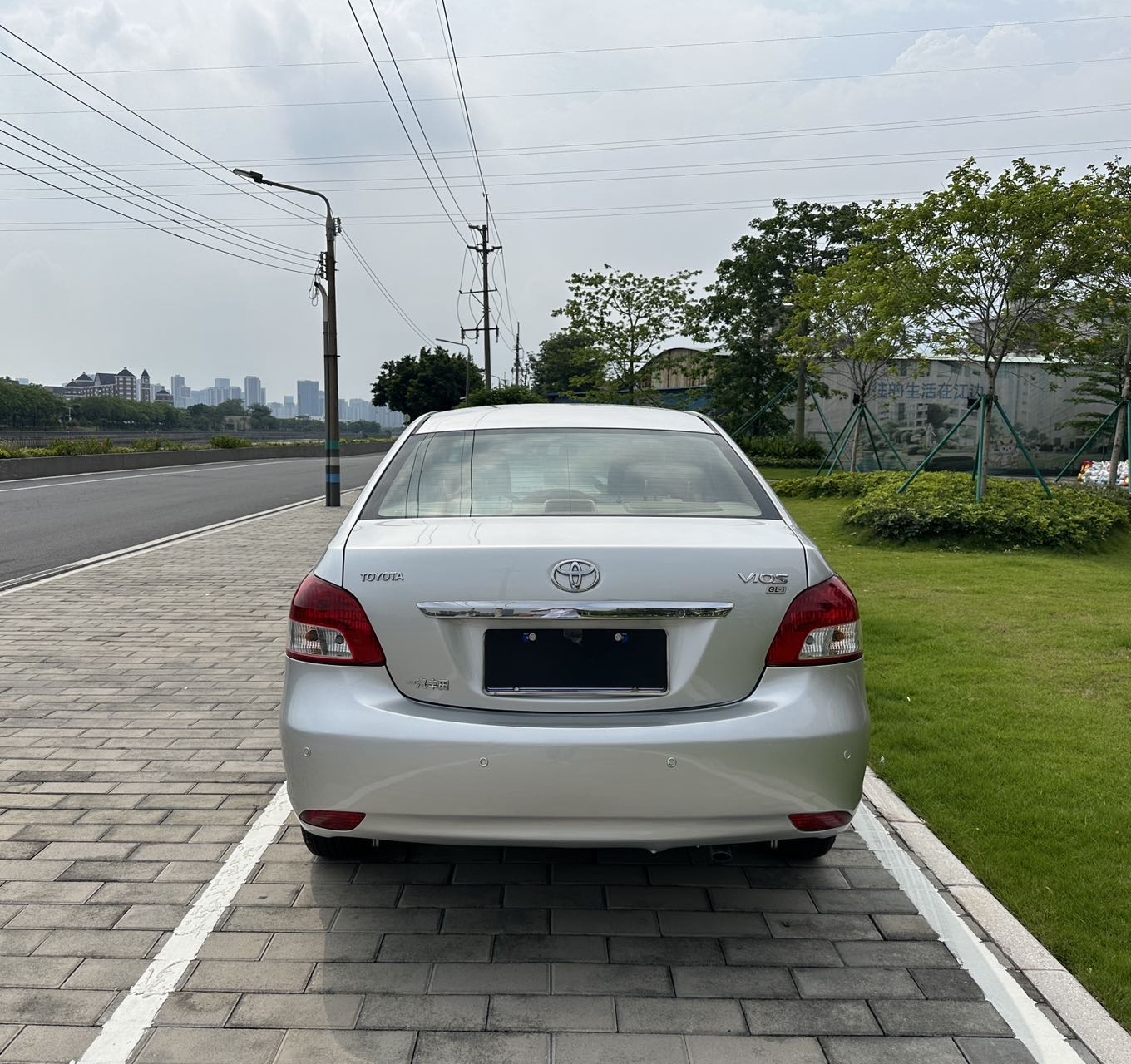 Toyota Vios 2010 car image #8
