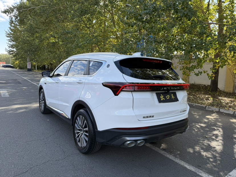 Jetour X70 PLUS 2023 car image #6
