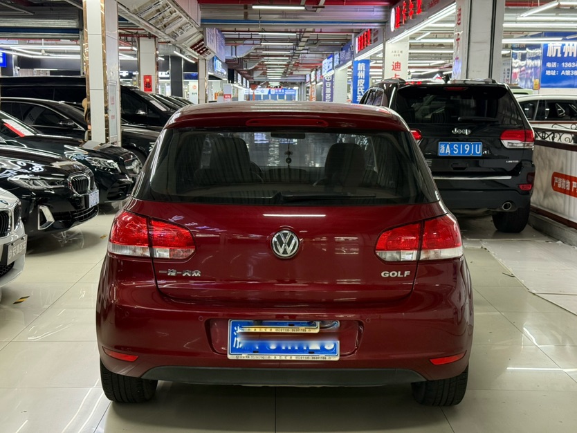Volkswagen Golf 2013 car image #11