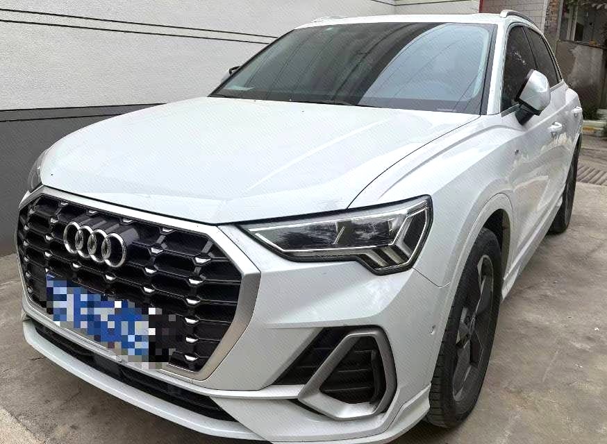 Audi Q3 2022 Audi Q3 2022 car image