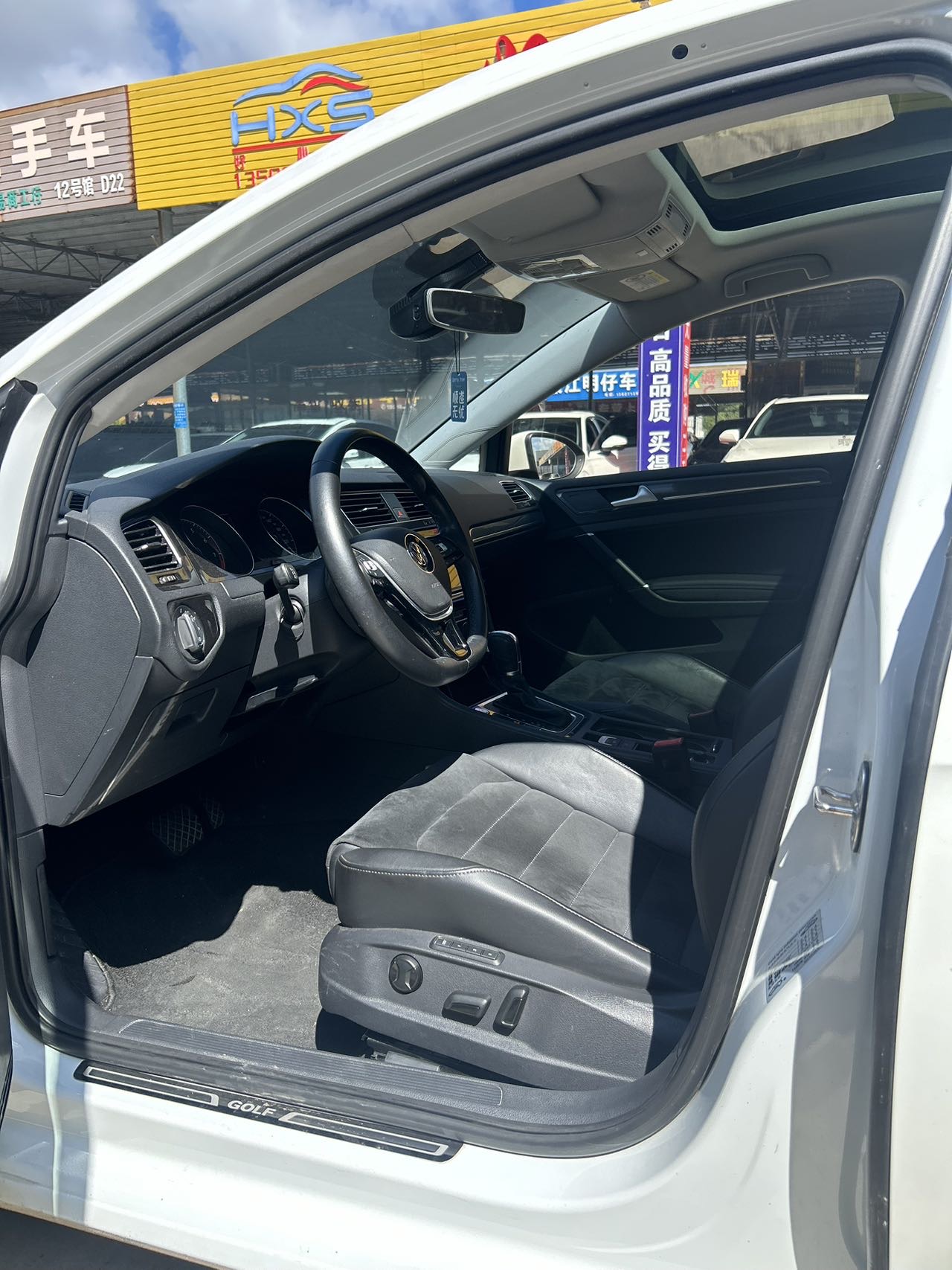 Volkswagen Golf 2019 #5 Volkswagen Golf 2019 car image #5