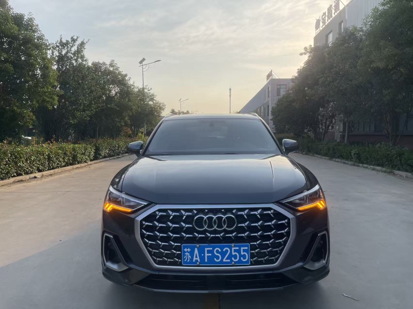 Audi Q3 2024 #2 Audi Q3 2024 car image #2