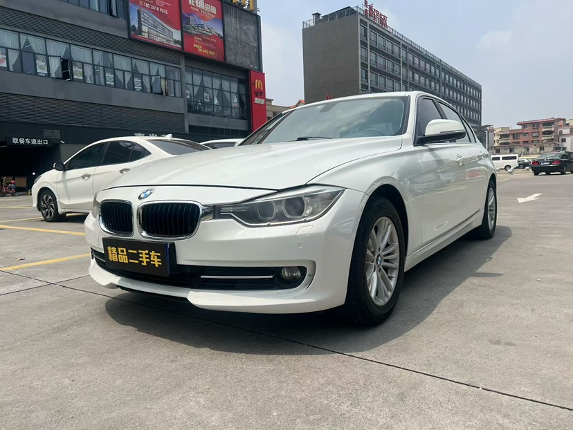 BMW 3 Series 2014 BMW 3 Series 2014 car image
