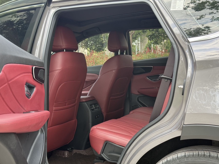 Jetour X70 PLUS 2024 #8 Jetour X70 PLUS 2024 car image #8