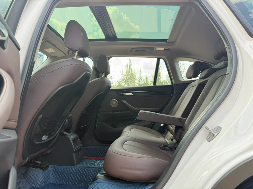 BMW X1 2020 car image #6
