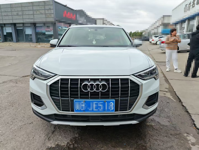 Audi Q3 2020 صورة سيارة #2