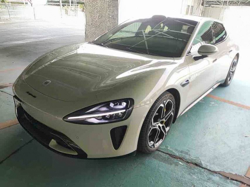 MI SU7 2024 MI SU7 2024 car image