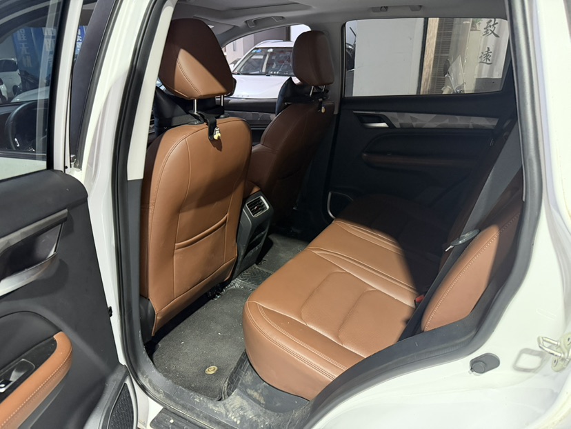 GEELY Vision X6 2023 #5 GEELY Vision X6 2023 car image #5
