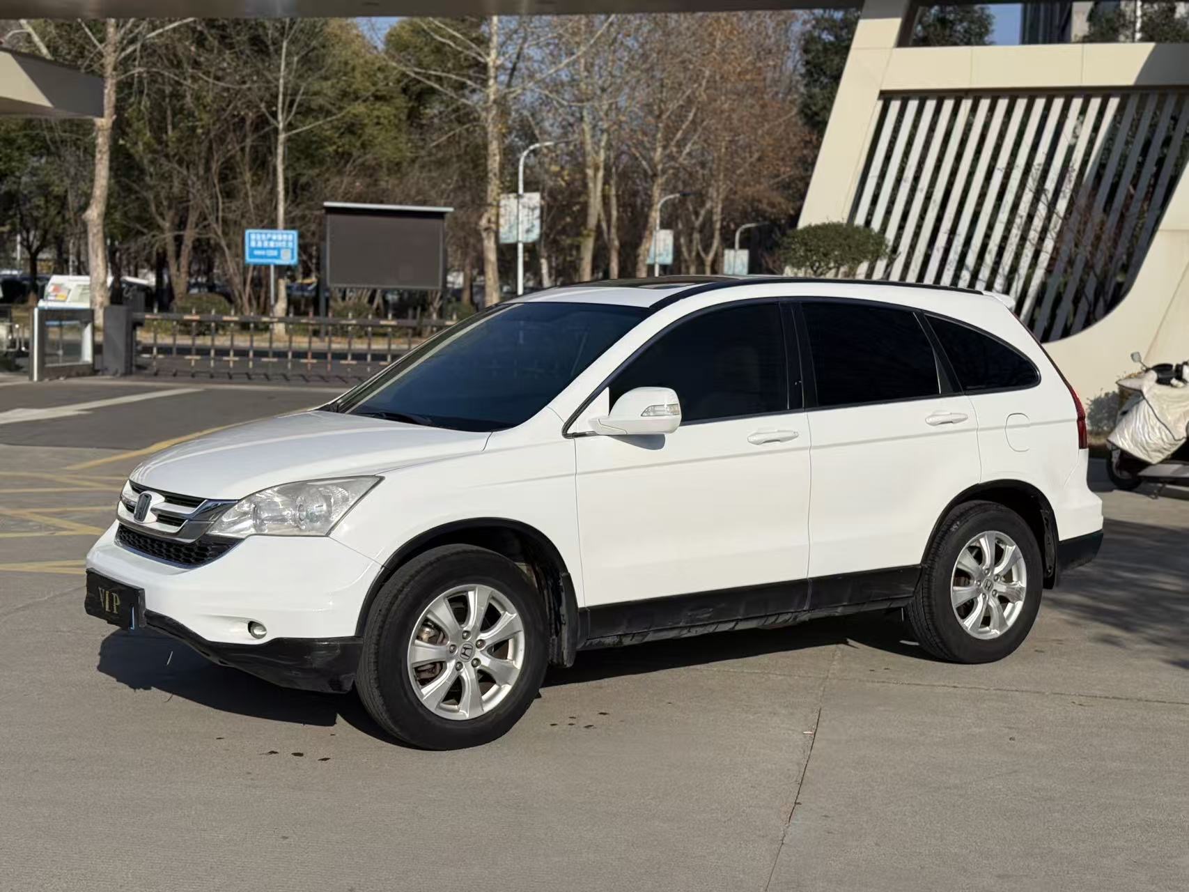 Honda CR-V 2011 Honda CR-V 2011 car image