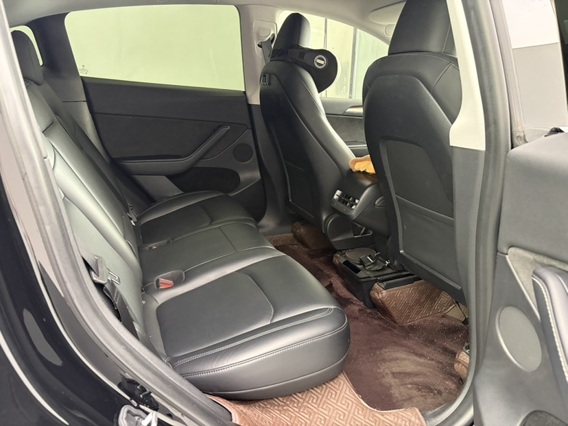 Tesla Model Y 2022 #7 Tesla Model Y 2022 car image #7