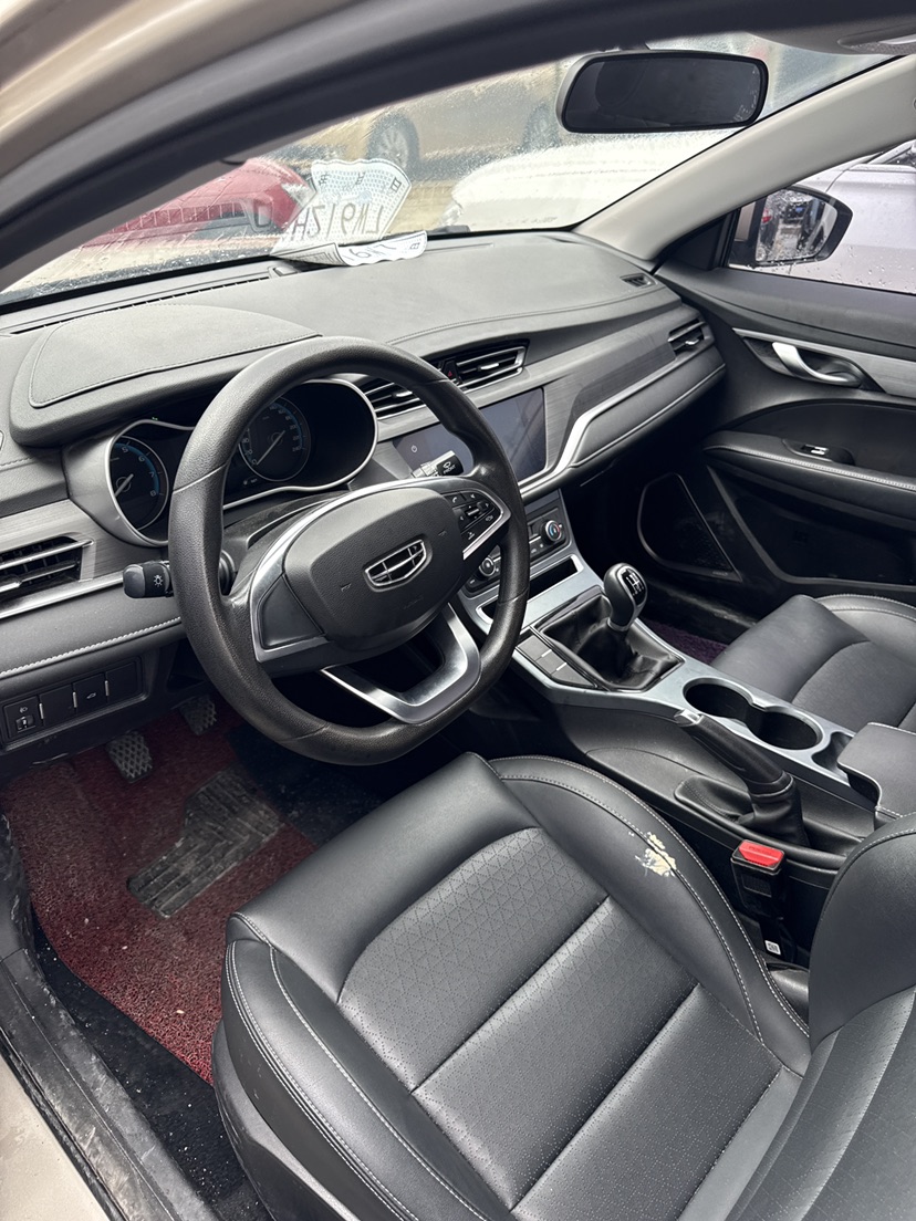 GEELY Emgrand 2021 car image #3
