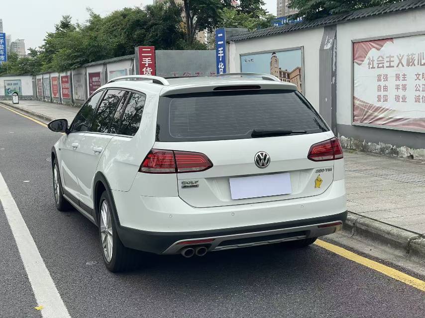 Volkswagen Golf (Imported) 2020 #5 Volkswagen Golf (Imported) 2020 صورة سيارة #5