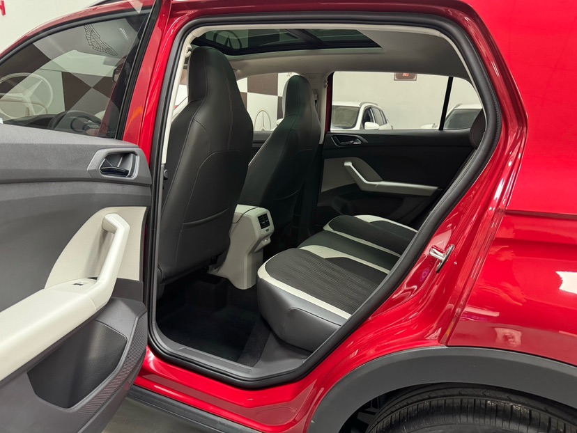Volkswagen T-Cross 2022 car image #8