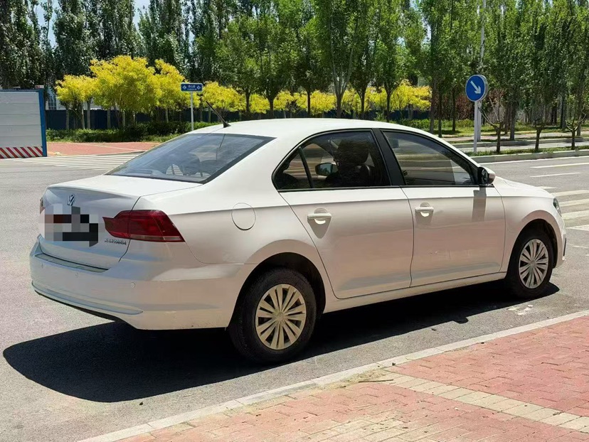 Volkswagen Santana 2018 car image #4