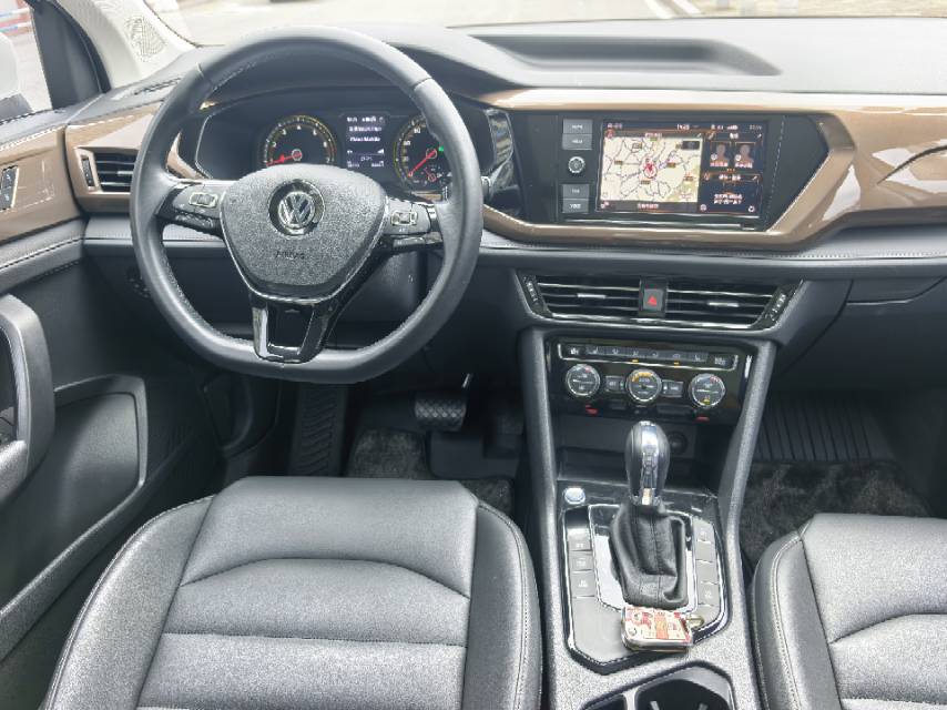 Volkswagen Tharu 2019 car image #9