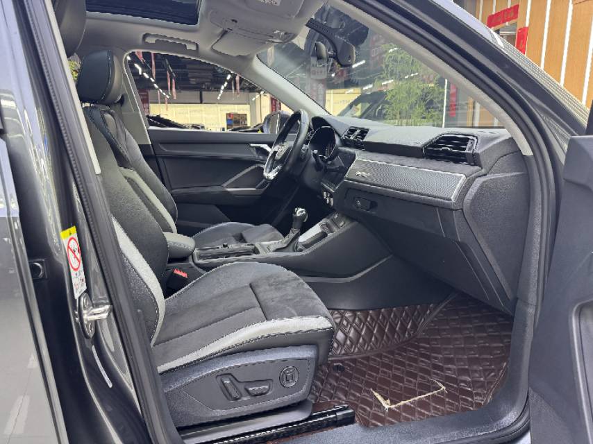 Audi Q3 2020 #4 Audi Q3 2020 car image #4
