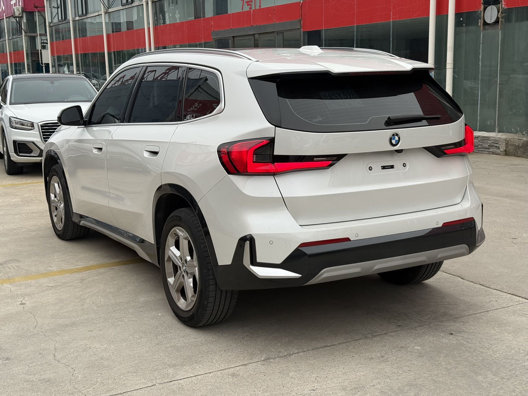 BMW X1 2023 car image #6