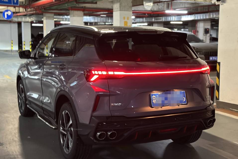 GEELY Coolray 2022 immagine di auto #4