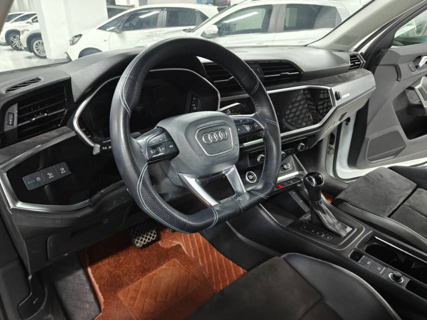 Audi Q3 2022 #8 Audi Q3 2022 car image #8